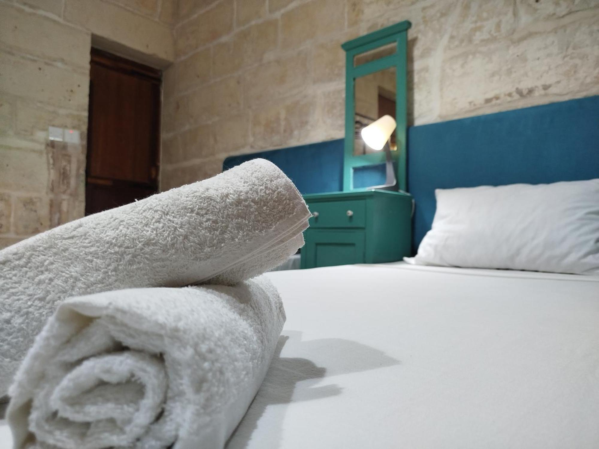 Limestone Sun Suites Sliema Szoba fotó