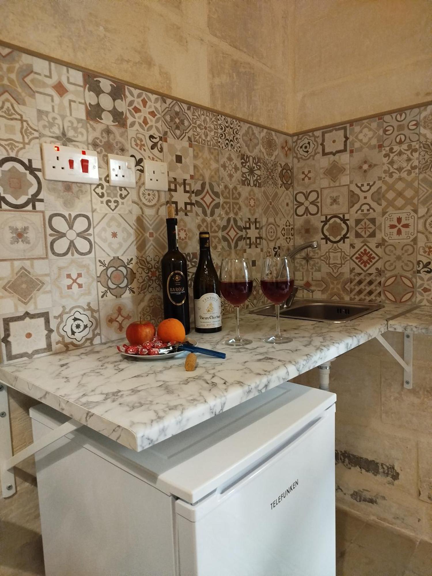 Limestone Sun Suites Sliema Szoba fotó