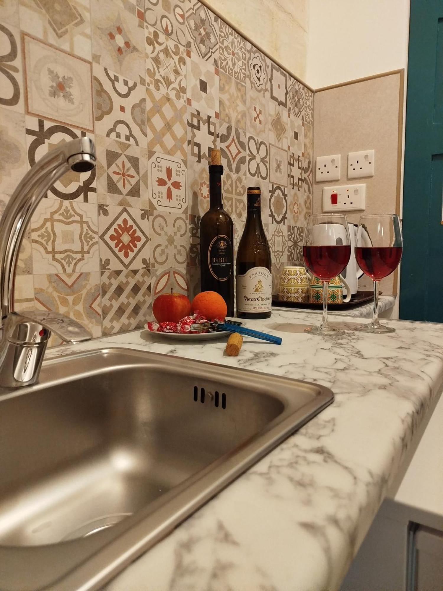Limestone Sun Suites Sliema Kültér fotó